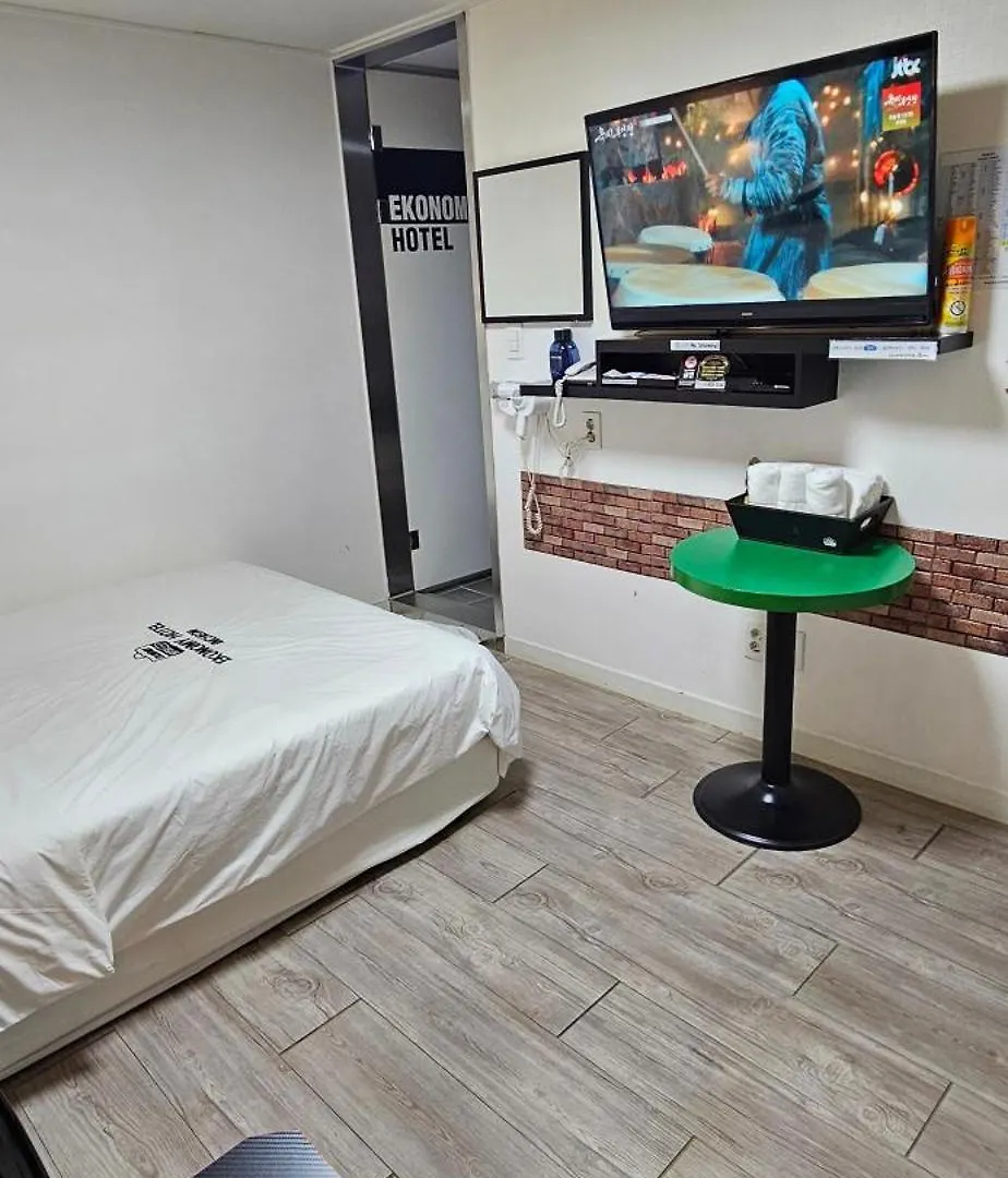 Economy Hotel Incheon Bupyeong Branch